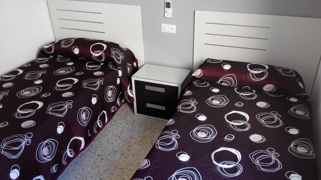 Hostal Ocaña Manilva Habitación foto