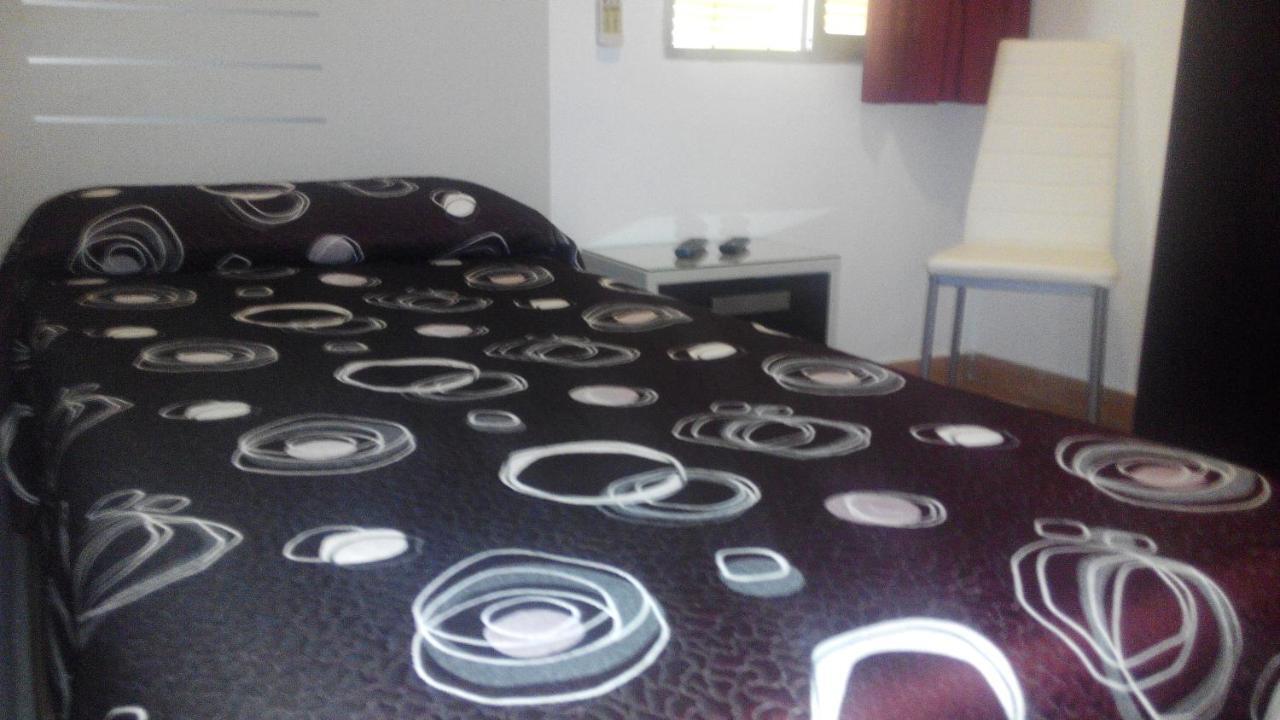 Hostal Ocaña Manilva Habitación foto